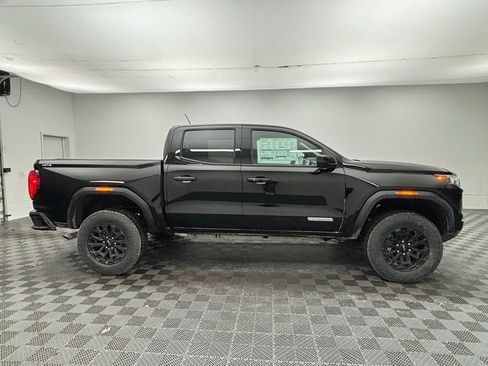 New 2026 GMC Canyon Elevation w/ Convenience Package image 6