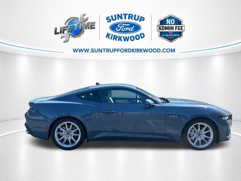 Used 2025 Ford Mustang GT Premium RWD image 8