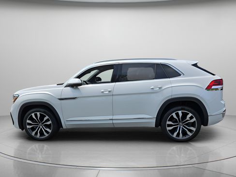 Used 2022 Volkswagen Atlas Cross Sport SEL Premium R-Line AWD/4WD image 2