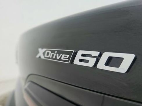 Used 2023 BMW i7 xDrive60 w/ Executive Package 2 AWD/4WD image 19