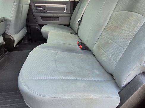 Used 2019 RAM 1500 Classic SLT AWD/4WD image 17