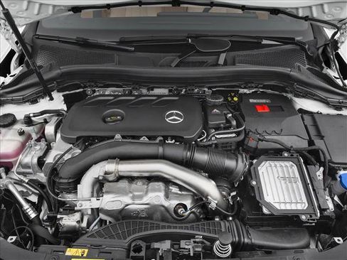 New 2025 Mercedes-Benz GLA 250 image 8