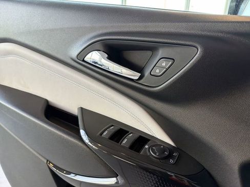 New 2026 Chevrolet Trax LT w/ Sunroof Package image 20