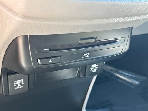 Used 2018 Honda Odyssey Elite image 30