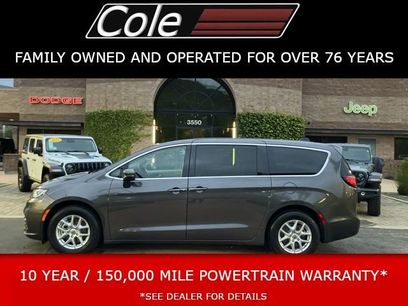 Used 2023 Chrysler Pacifica Touring-L
