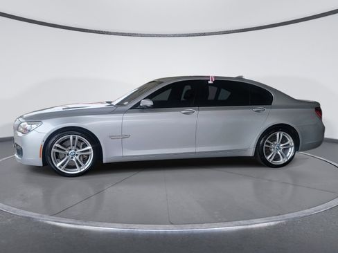 Used 2014 BMW 750Li xDrive AWD/4WD image 5