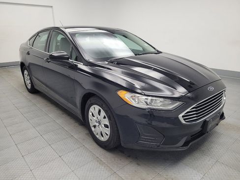 Used 2019 Ford Fusion S image 13