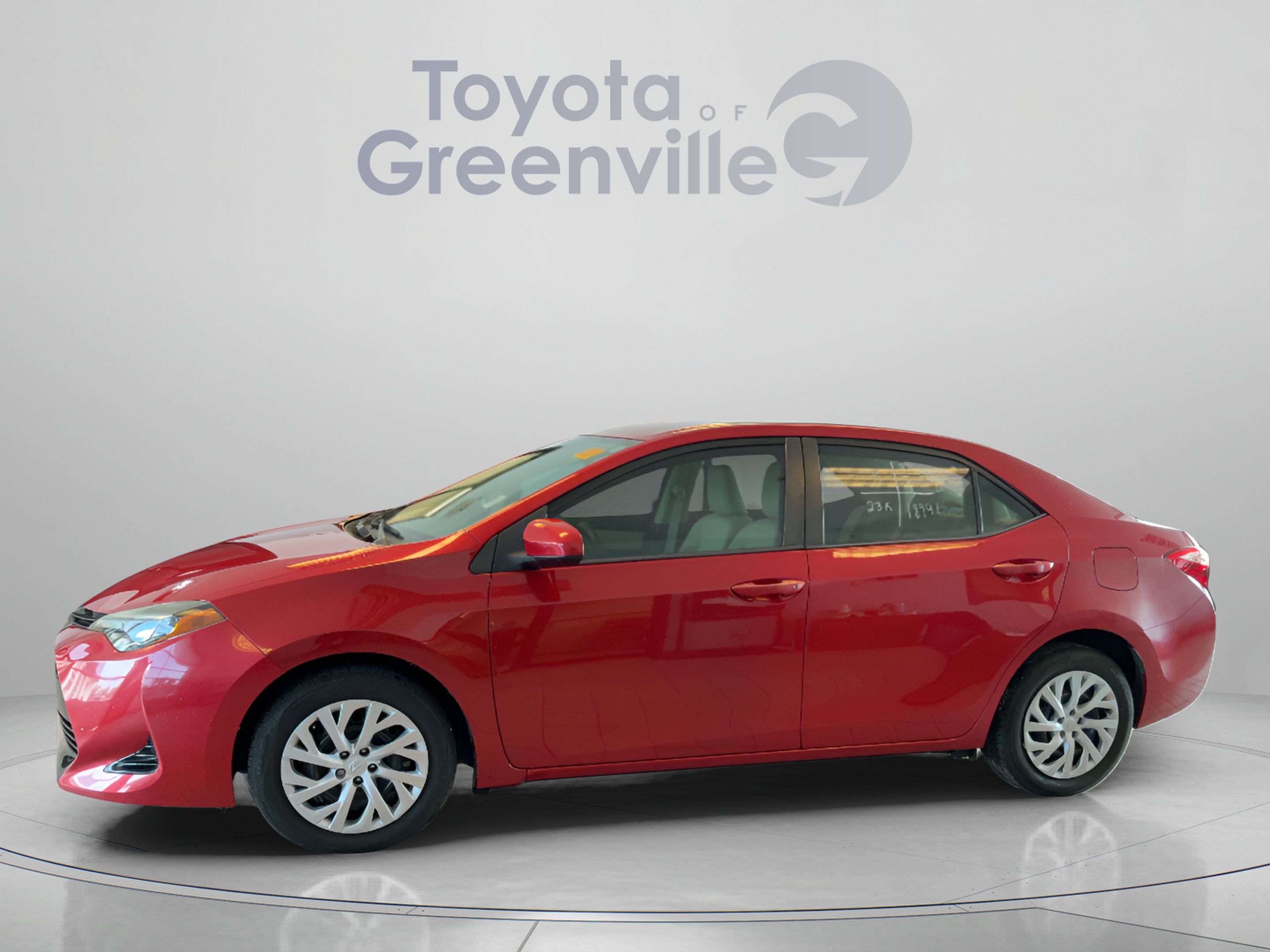 Used 2019 Toyota Corolla LE FWD image 5