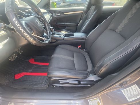 Used 2019 Honda Civic Sport image 7
