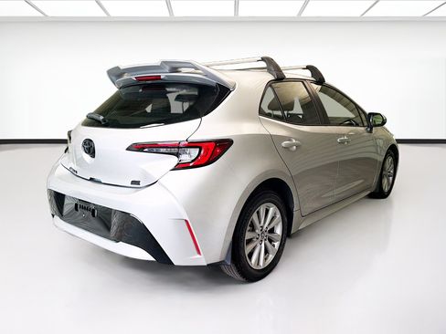 Used 2023 Toyota Corolla SE FWD image 4