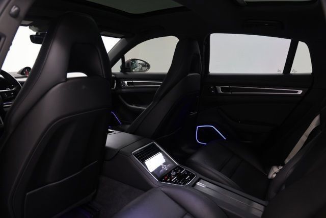 Used 2023 Porsche Panamera Platinum Edition RWD image 38