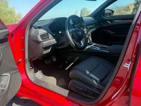 Used 2021 Honda Accord Sport image 8
