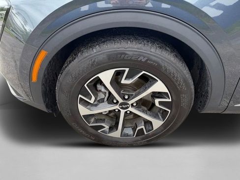Used 2024 Kia Sportage EX FWD image 34
