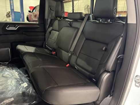 New 2026 GMC Sierra 3500 Denali w/ Denali Reserve Package image 40