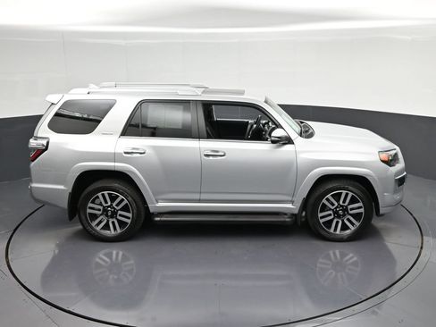 Used 2024 Toyota 4Runner Limited AWD/4WD image 20
