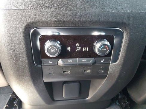 New 2026 GMC Yukon XL Elevation w/ Elevation Premium Package image 12