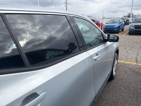 Used 2018 GMC Terrain SLE image 14