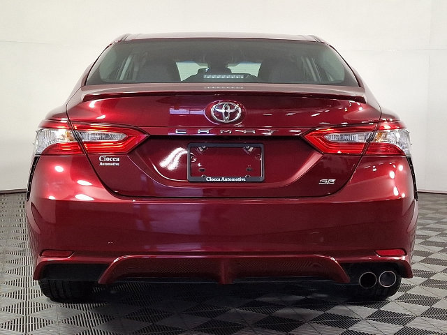 Used 2018 Toyota Camry SE FWD image 8