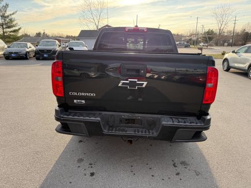 Used 2016 Chevrolet Colorado Z71 w/ Z71 Midnight Edition image 7