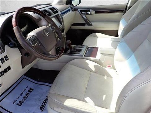 Used 2015 Lexus GX 460 image 12