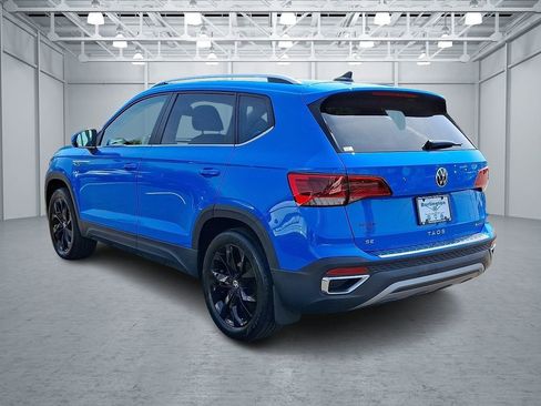 Certified 2023 Volkswagen Taos SE w/ Black Wheel Package AWD/4WD image 4