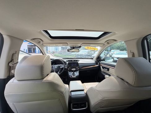 Used 2018 Honda CR-V Touring image 29