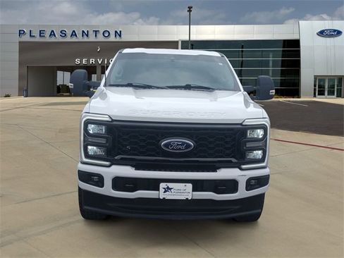 Used 2023 Ford F350 XLT w/ XLT Premium Package image 8