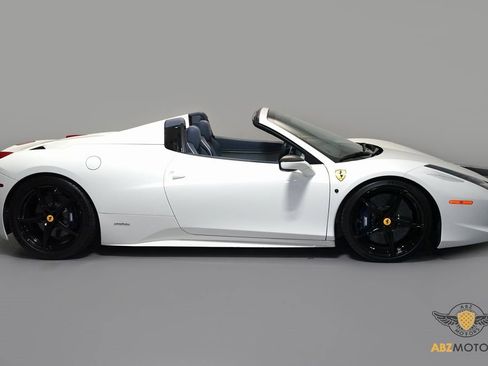 Used 2015 Ferrari 458 Spider image 5
