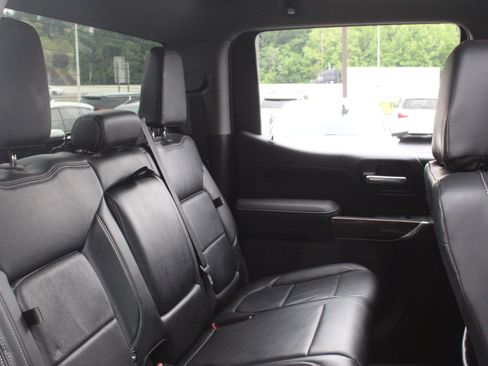 Used 2022 GMC Sierra 1500 Elevation w/ LPO, Elevation Black Package AWD/4WD image 29