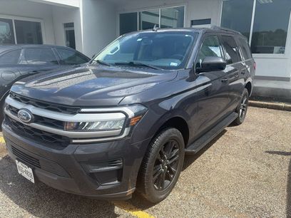 Used 2024 Ford Expedition XLT