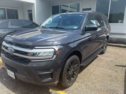 Used 2024 Ford Expedition XLT RWD image 1