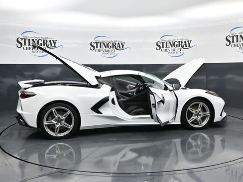 Used 2025 Chevrolet Corvette Stingray Premium Cpe w/ Z51 Performance Package RWD image 36
