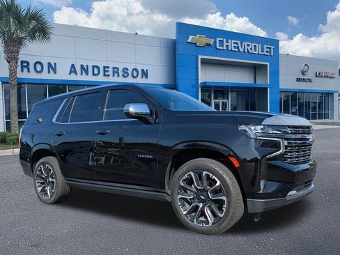 Used 2022 Chevrolet Tahoe Premier RWD image 1