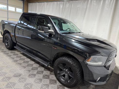 Used 2015 RAM 1500 Sport w/ Black Ram 1500 Sport Group AWD/4WD image 8