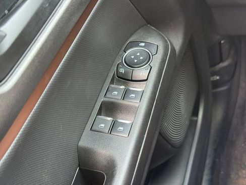 Certified 2025 Ford Bronco Sport Outer Banks w/ Outer Banks Tech Package+ AWD/4WD image 17