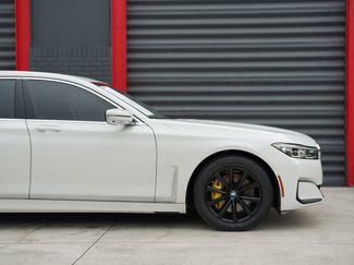 Used 2020 BMW 740i xDrive w/ Cold Weather Package video 2