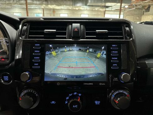 Used 2023 Toyota 4Runner TRD Off-Road Premium w/ Moonroof Package AWD/4WD image 24