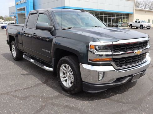 Used 2018 Chevrolet Silverado 1500 LT w/ All Star Edition image 2