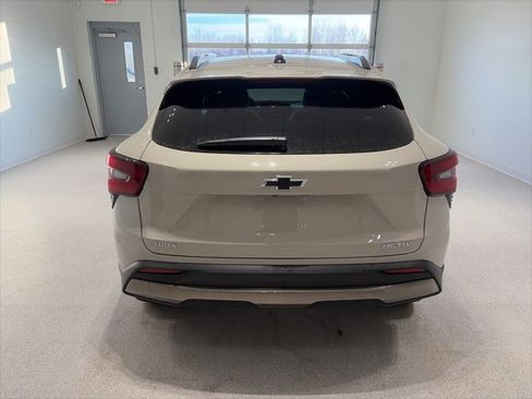 New 2026 Chevrolet Trax ACTIV w/ Sunroof Package image 5