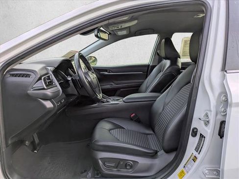 Certified 2022 Toyota Camry SE w/ Convenience Package image 15