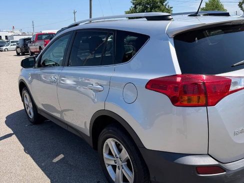 Used 2013 Toyota RAV4 XLE AWD/4WD image 39