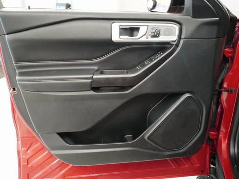 Used 2020 Ford Explorer ST image 17