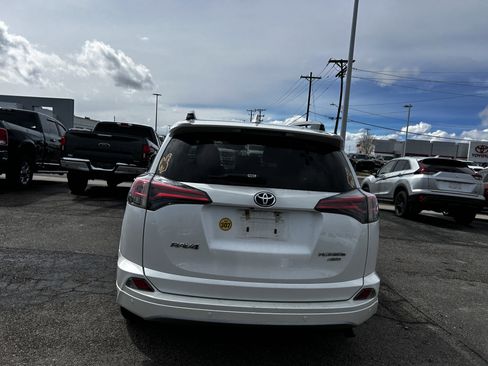 Used 2018 Toyota RAV4 Platinum image 4