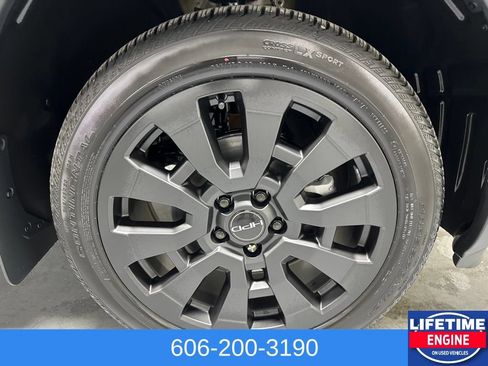 Used 2023 Honda Passport EX-L image 12