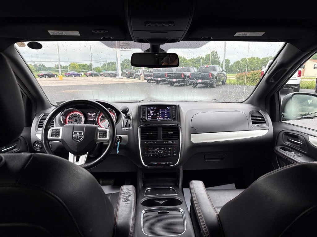 Used 2019 Dodge Grand Caravan GT FWD image 17