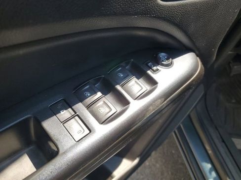 Used 2017 GMC Canyon SLT w/ Driver Alert Package image 26