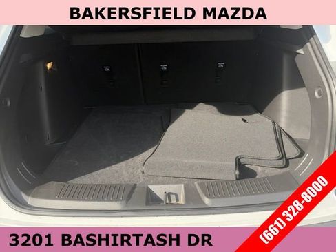 Used 2025 Chevrolet Trax LT w/ LT Convenience Package image 17