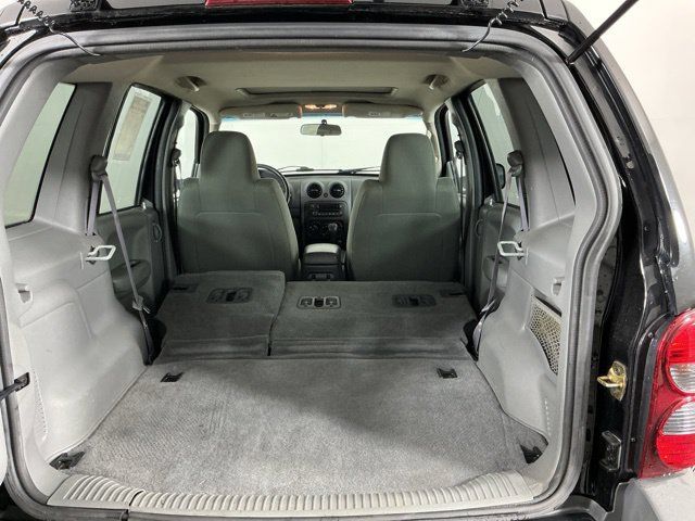 Used 2005 Jeep Liberty Sport AWD/4WD image 27
