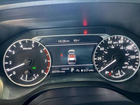 Used 2025 Nissan Rogue SV FWD image 7