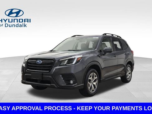 Used 2023 Subaru Forester Premium image 1